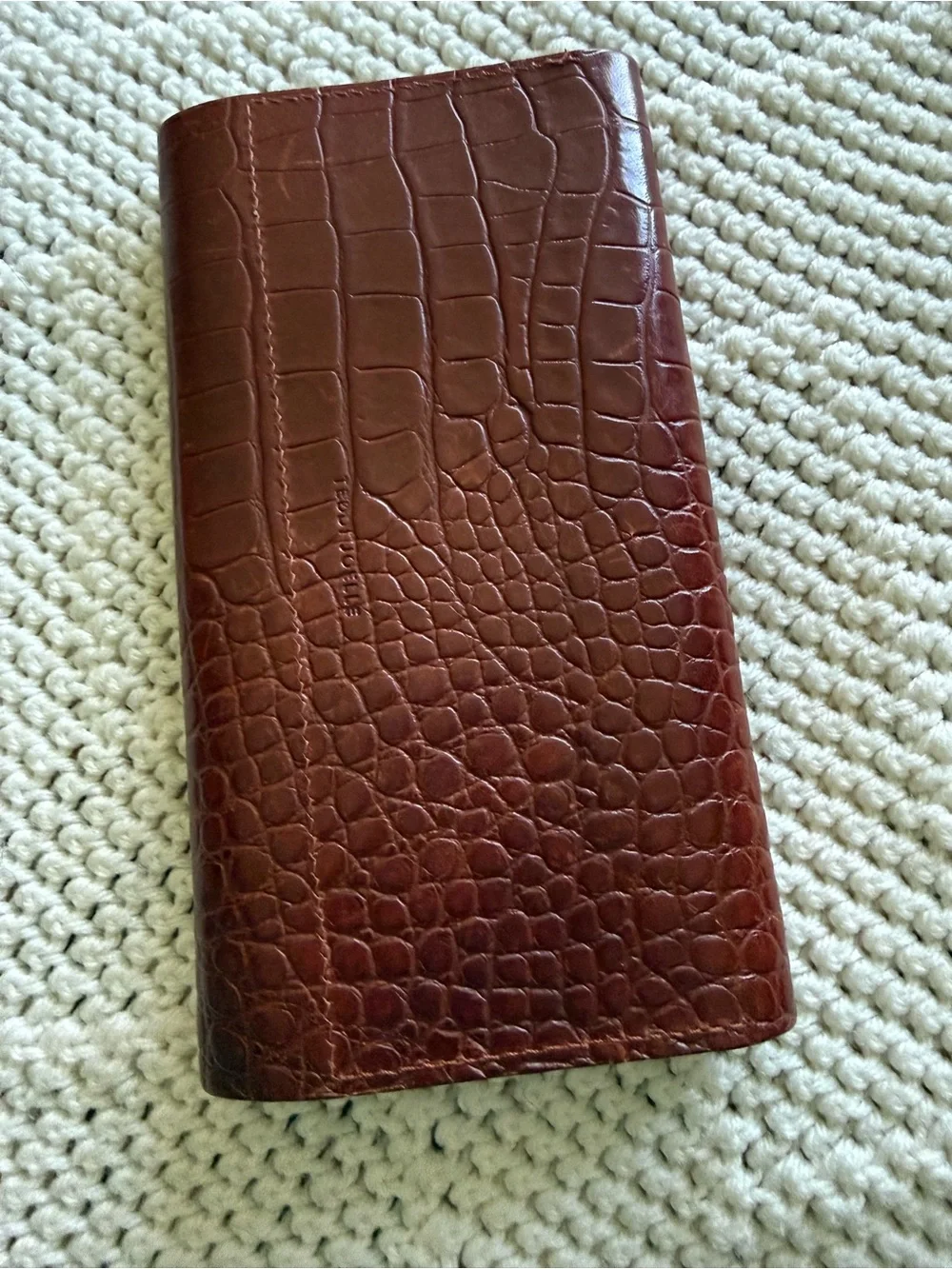 Classic Brown Croc-Embossed Leather Wallet